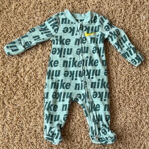 Nike Kids One Piece in Gray with Yellow Accent